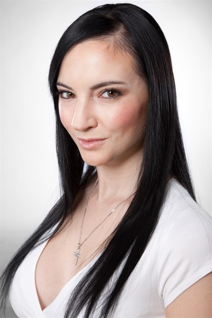 Acting-headshot---Hannah-Jane-Law-1.jpg