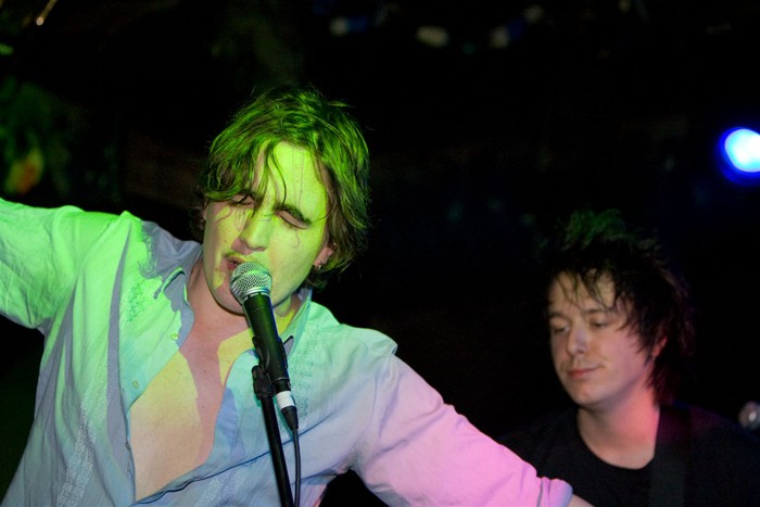 Art-Brut-at-the-Barfly-7.jpg