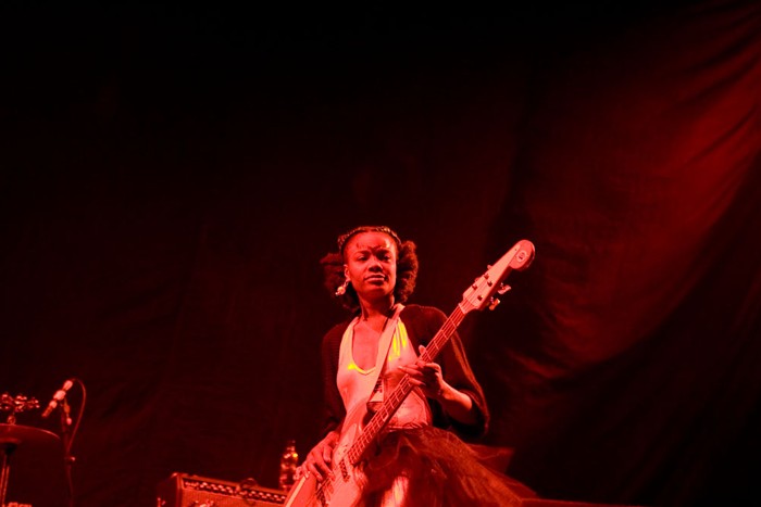 The-Noisettes-at-Wembley-1.jpg